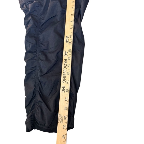 The North Face Aphrodite 2.0 Capri Pants Women’s M Black | Ruched Hiking Travel - Picture 2 of 7